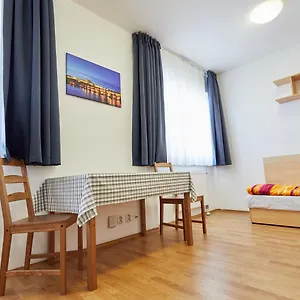 2* Otel University Hotel