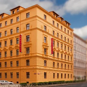4* Hotel Ambiance